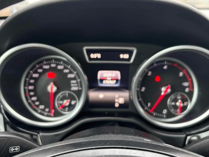 Mercedes-Benz GLE 350 350d  CARFAX, снимка 8 - Автомобили и джипове - 53162640