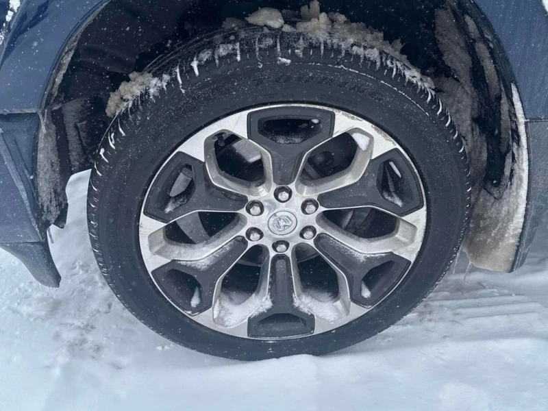 Dodge RAM 1500 * Limited * CARFAX * БЕЗ ПЪРВОНАЧАЛНА ВНОСКА, снимка 7 - Автомобили и джипове - 53245248