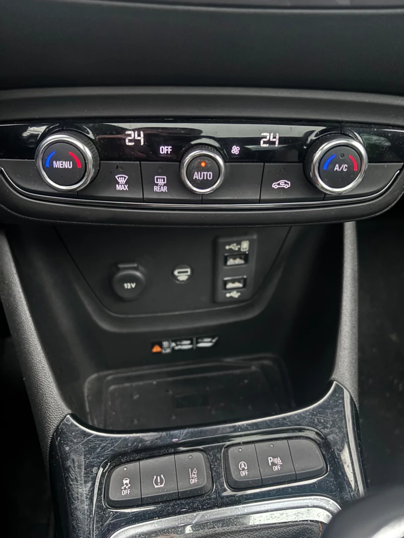 Opel Crossland X 1.2Т 131кс, снимка 9 - Автомобили и джипове - 53469340