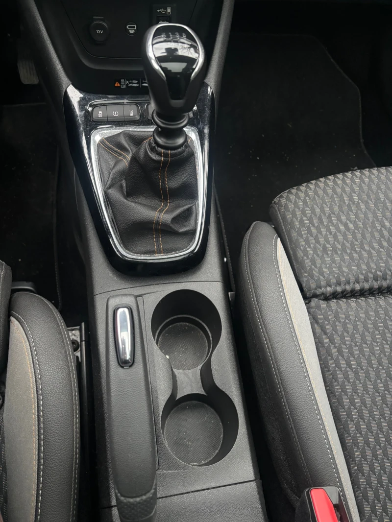 Opel Crossland X 1.2Т 131кс, снимка 7 - Автомобили и джипове - 53469340