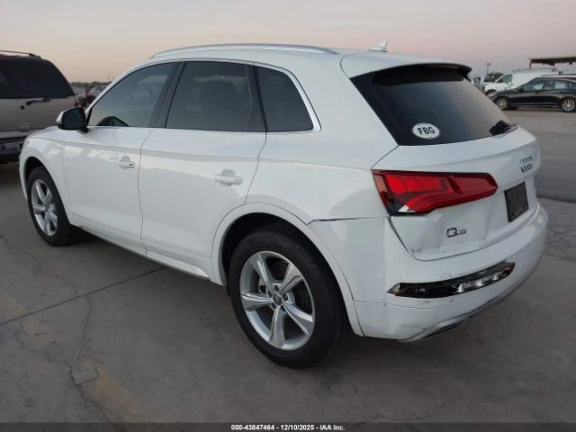 Audi Q5 PREMIUM 45 TFSI QUATTRO S TRONIC - изображение 4
