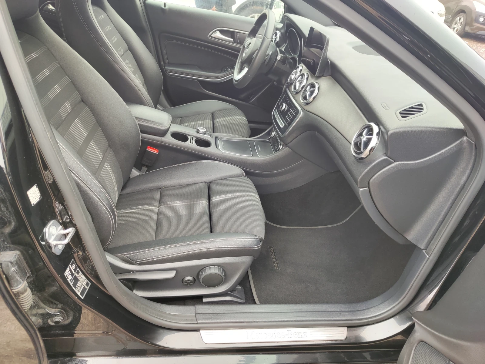 Mercedes-Benz GLA 220 | Mobile.bg   15