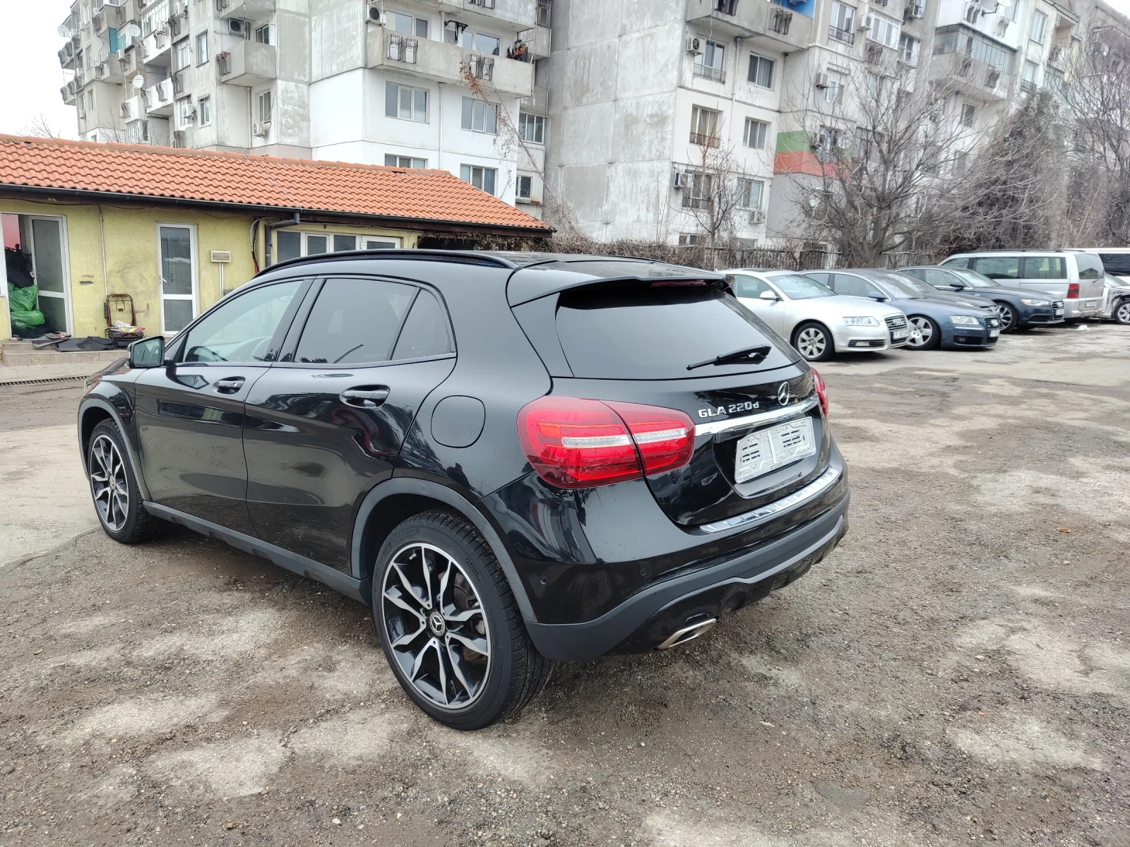 Mercedes-Benz GLA 220  - изображение 4