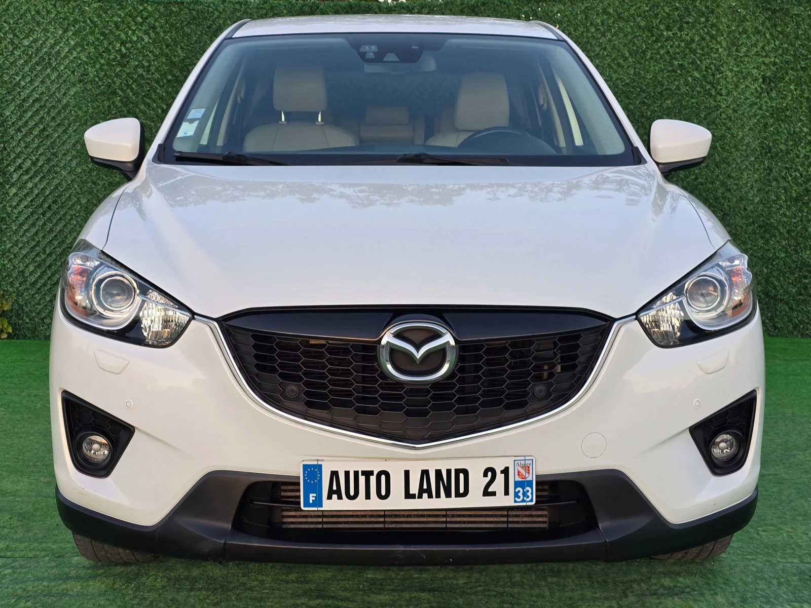 Mazda CX-5 2.2d* 175* 4x4* REVOLUTION* SKYACTIV* AUTOMATIC - изображение 2