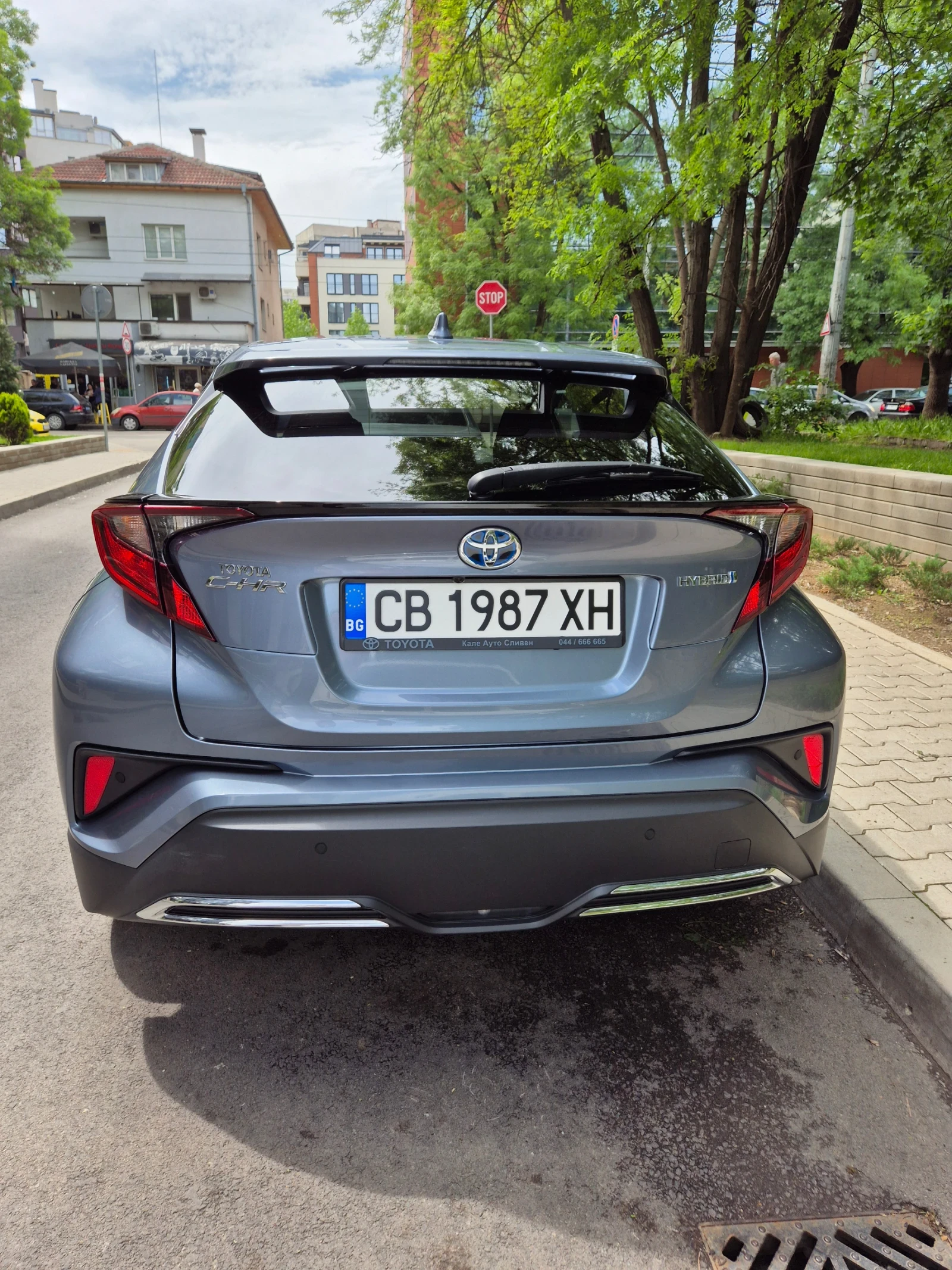 Toyota C-HR 2.0 Hybrid 70000km Гаранция Пълна история  - изображение 6