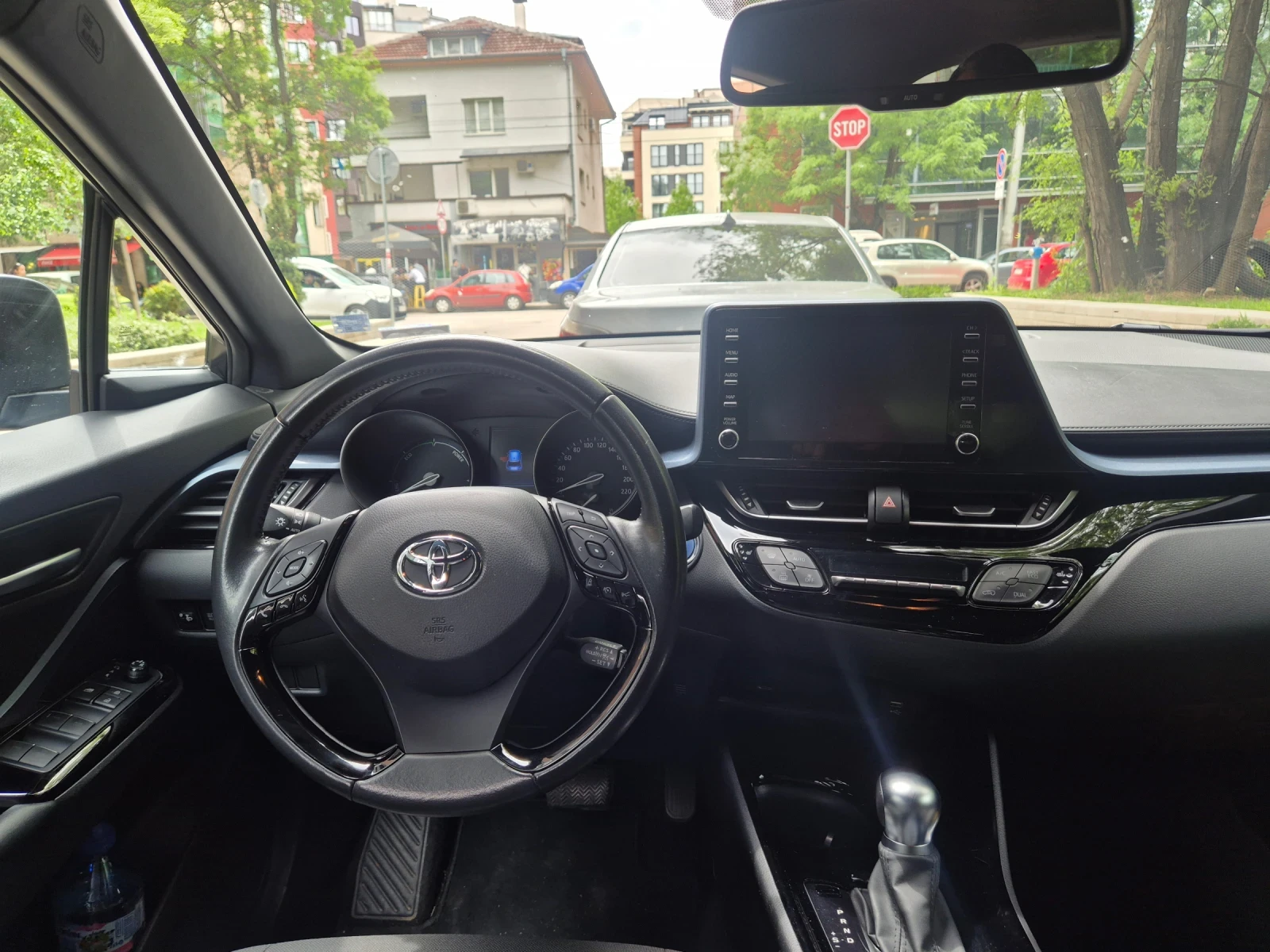 Toyota C-HR 2.0 Hybrid 70000km Гаранция Пълна история  - изображение 10