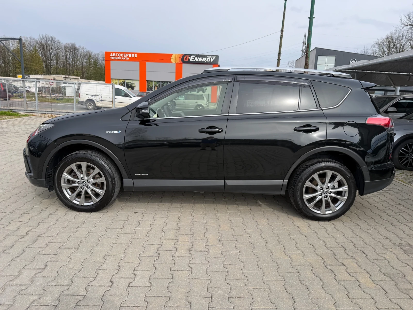Toyota Rav4 2.5i Hybrid Dynamic Edition 197hp, снимка 5 - Автомобили и джипове - 54230782