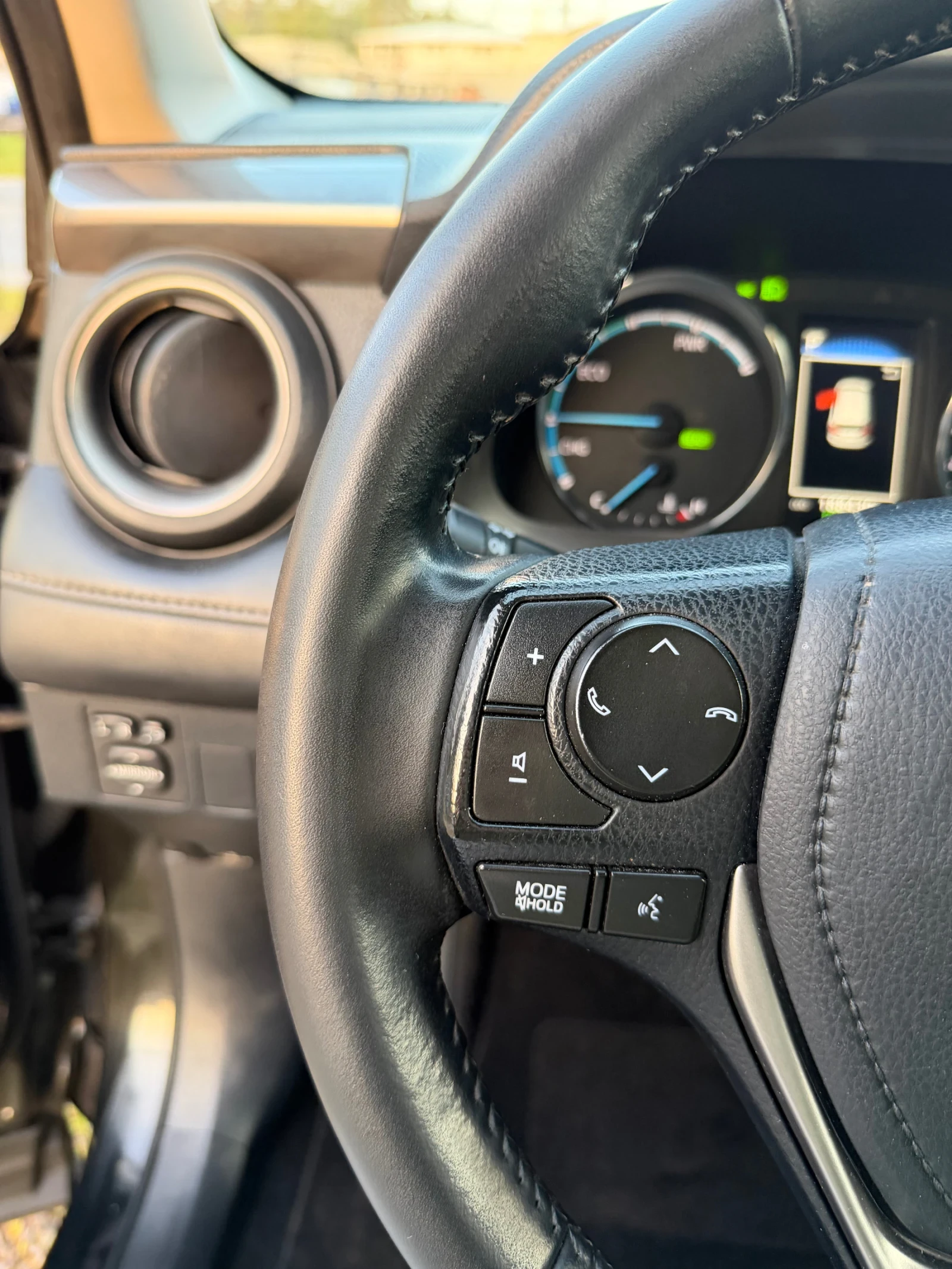 Toyota Rav4 2.5i Hybrid Dynamic Edition 197hp, снимка 16 - Автомобили и джипове - 54230782