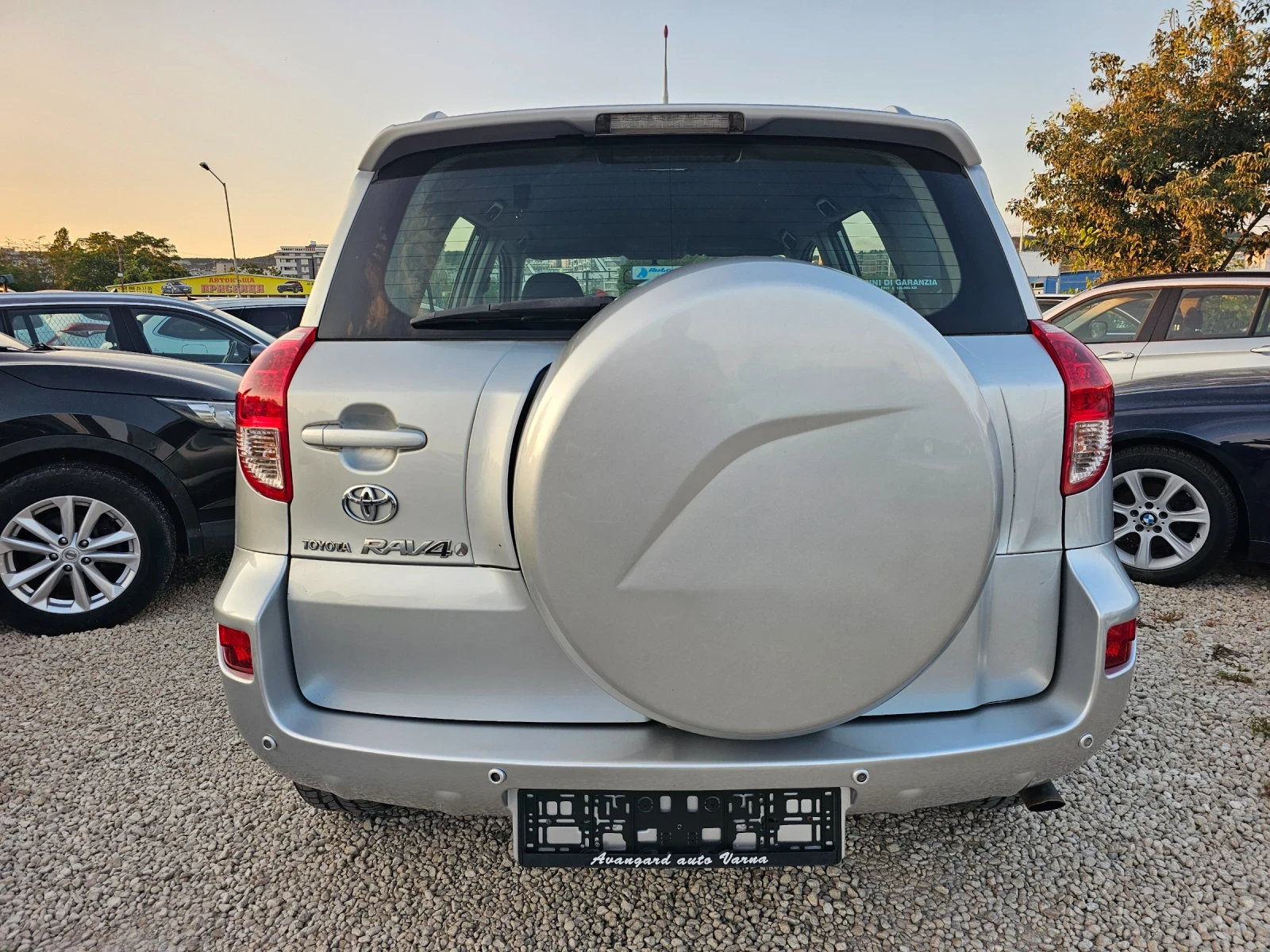 Toyota Rav4 2.2D-4D, 136к.с., 4х4 , снимка 5 - Автомобили и джипове - 55495087