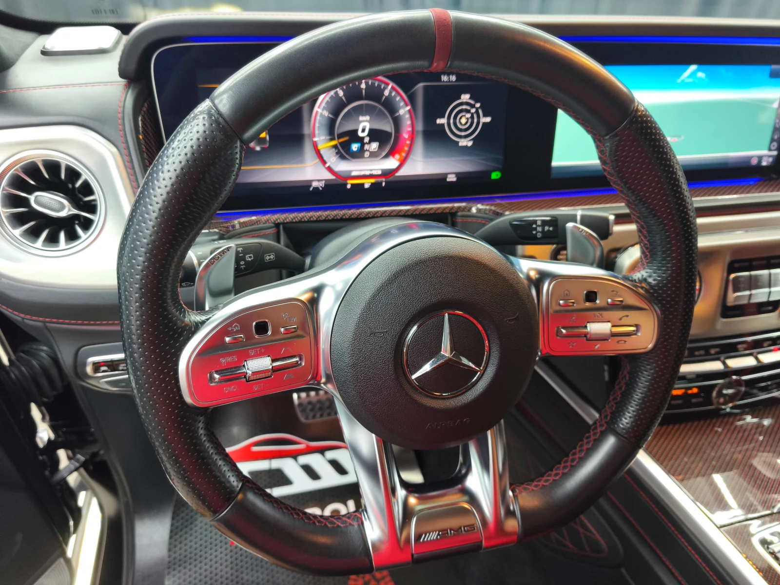 Mercedes-Benz G 63 AMG Edition 1 , снимка 9 - Автомобили и джипове - 55637706