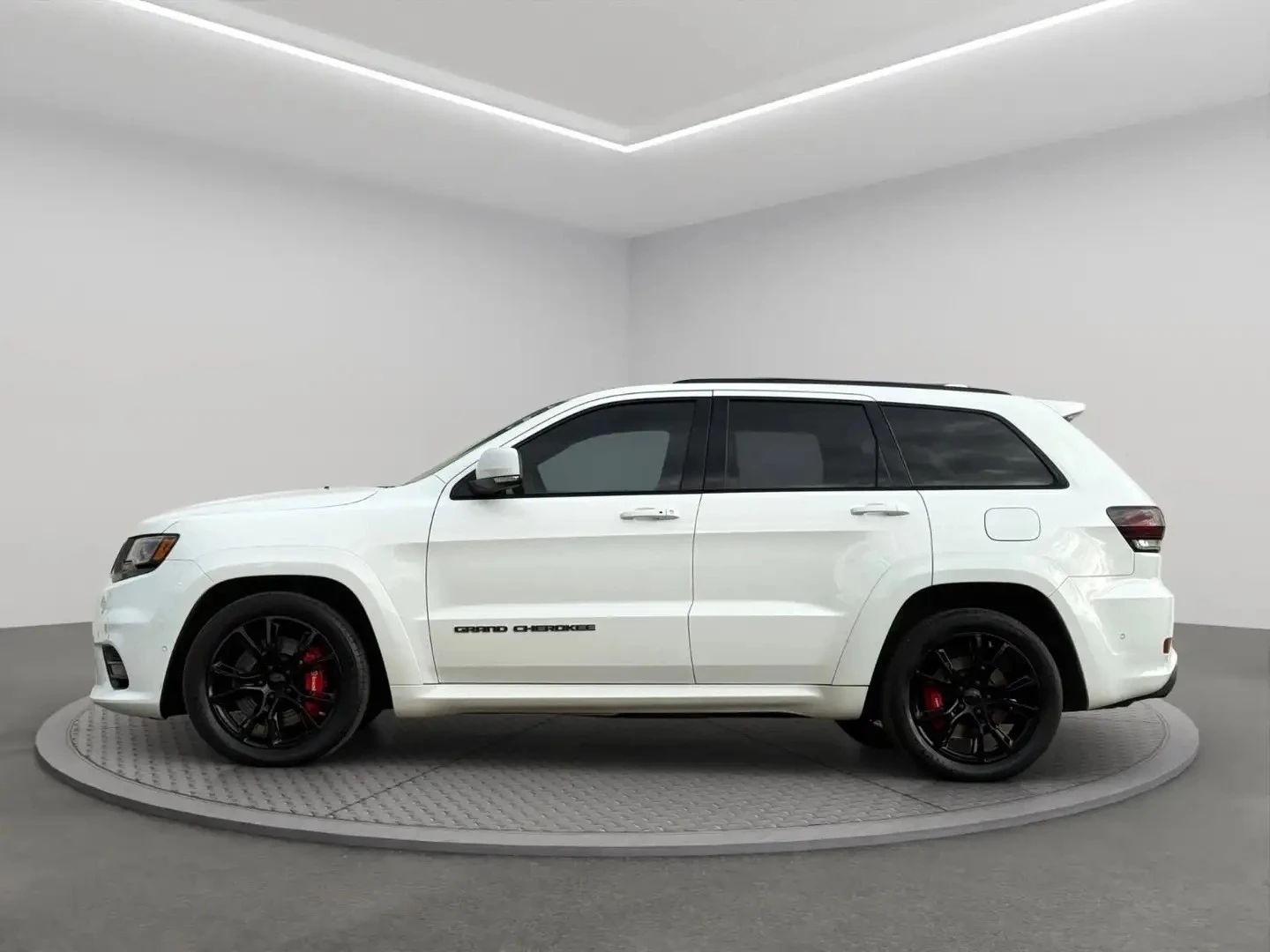 Jeep Grand cherokee SRT ���� �� �������� ���������� | Mobile.bg � ����������� 3