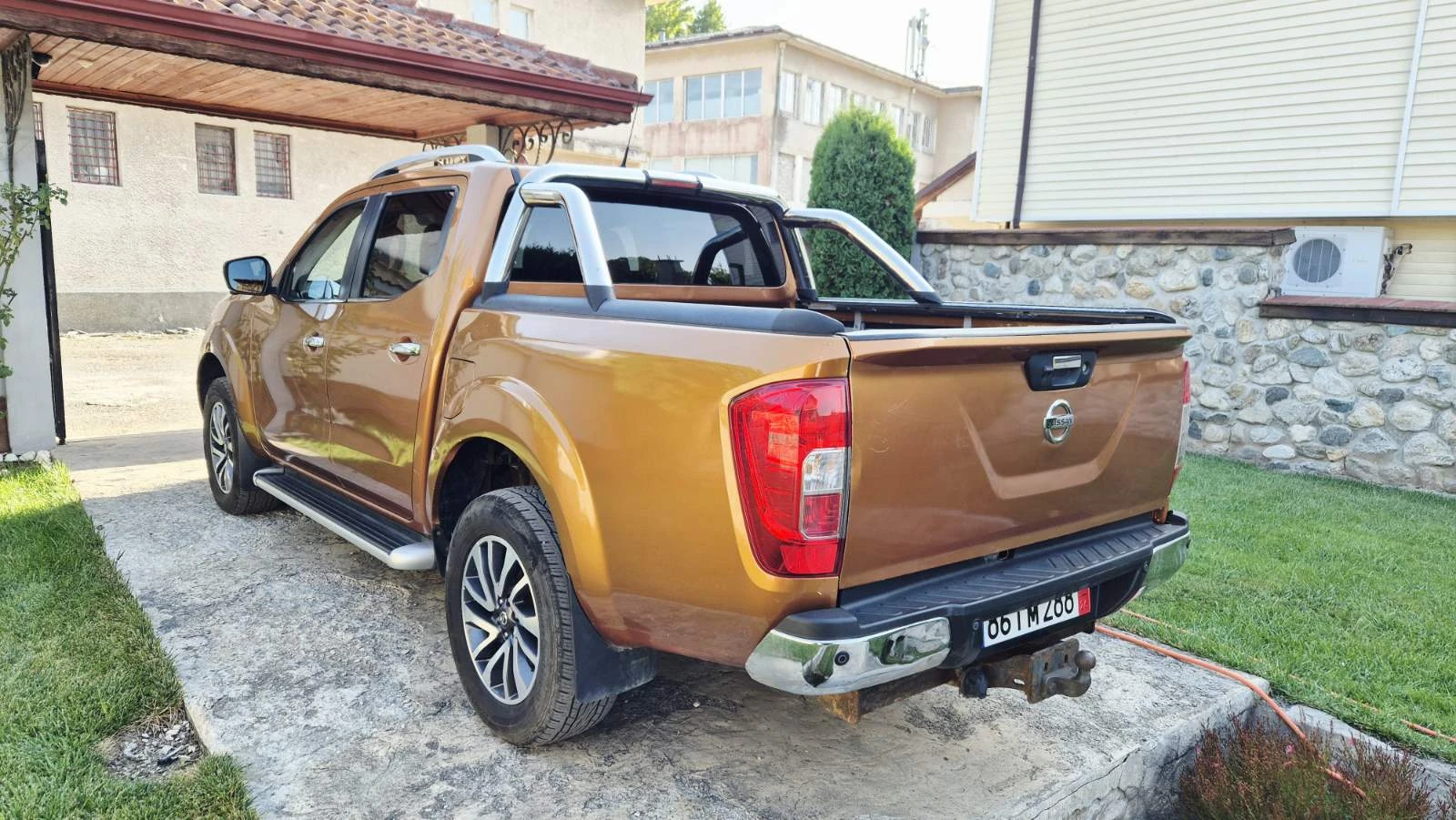 Nissan Navara 2.3 DCI/190 кс/Camera/Keyless/N1/, снимка 6 - Автомобили и джипове - 55850995