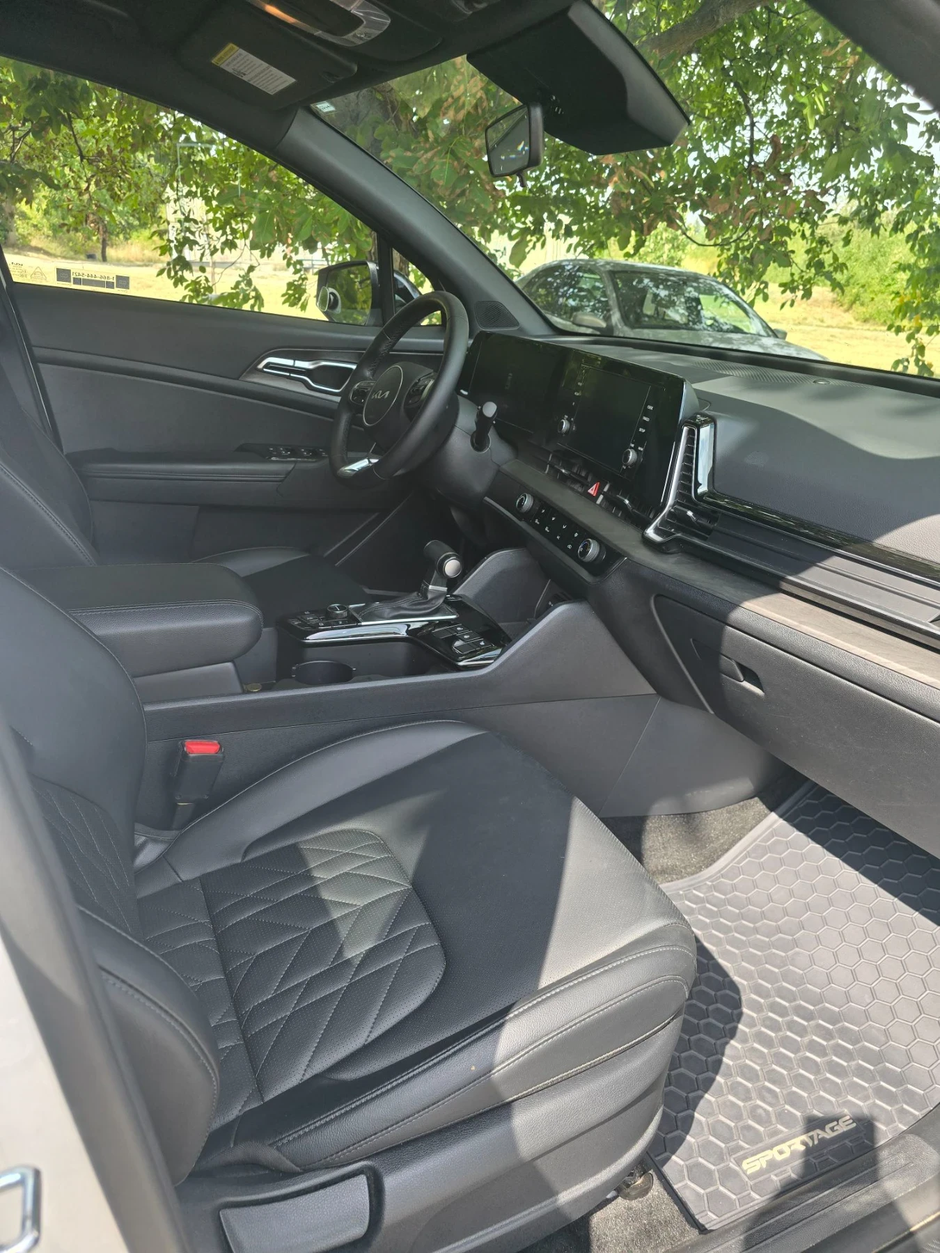 Kia Sportage 2.5 GDi LPG, снимка 14 - Автомобили и джипове - 56040164