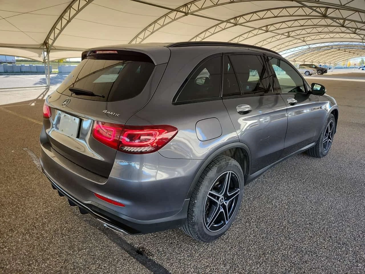 Mercedes-Benz GLC 300 ПАНО| ПАМЕТ| 2 КЛЮЧА| , снимка 3 - Автомобили и джипове - 56323987