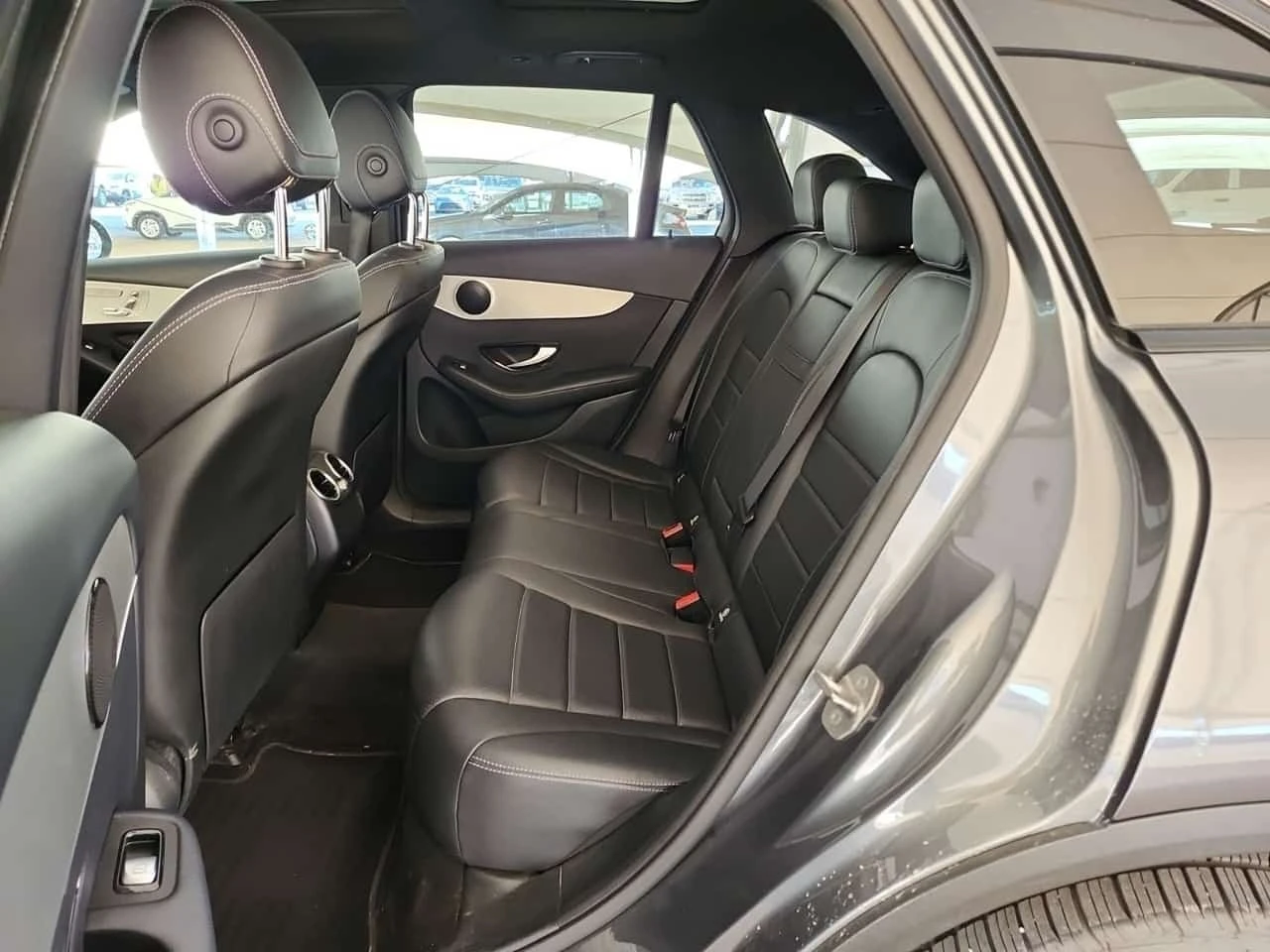 Mercedes-Benz GLC 300 ПАНО| ПАМЕТ| 2 КЛЮЧА| , снимка 12 - Автомобили и джипове - 56323987