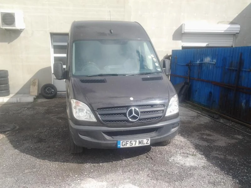 Mercedes-Benz Sprinter 315 на части - изображение 3