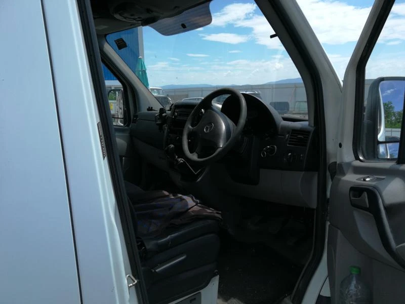 VW Crafter 2.5TDI na 4asti - изображение 4