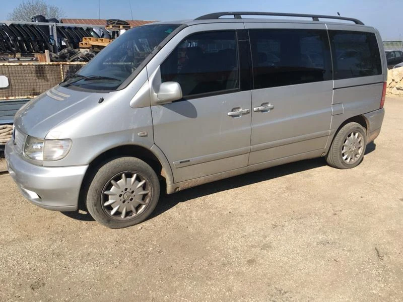 Mercedes-Benz Vito 230 ауто, снимка 1 - Бусове и автобуси - 21409404