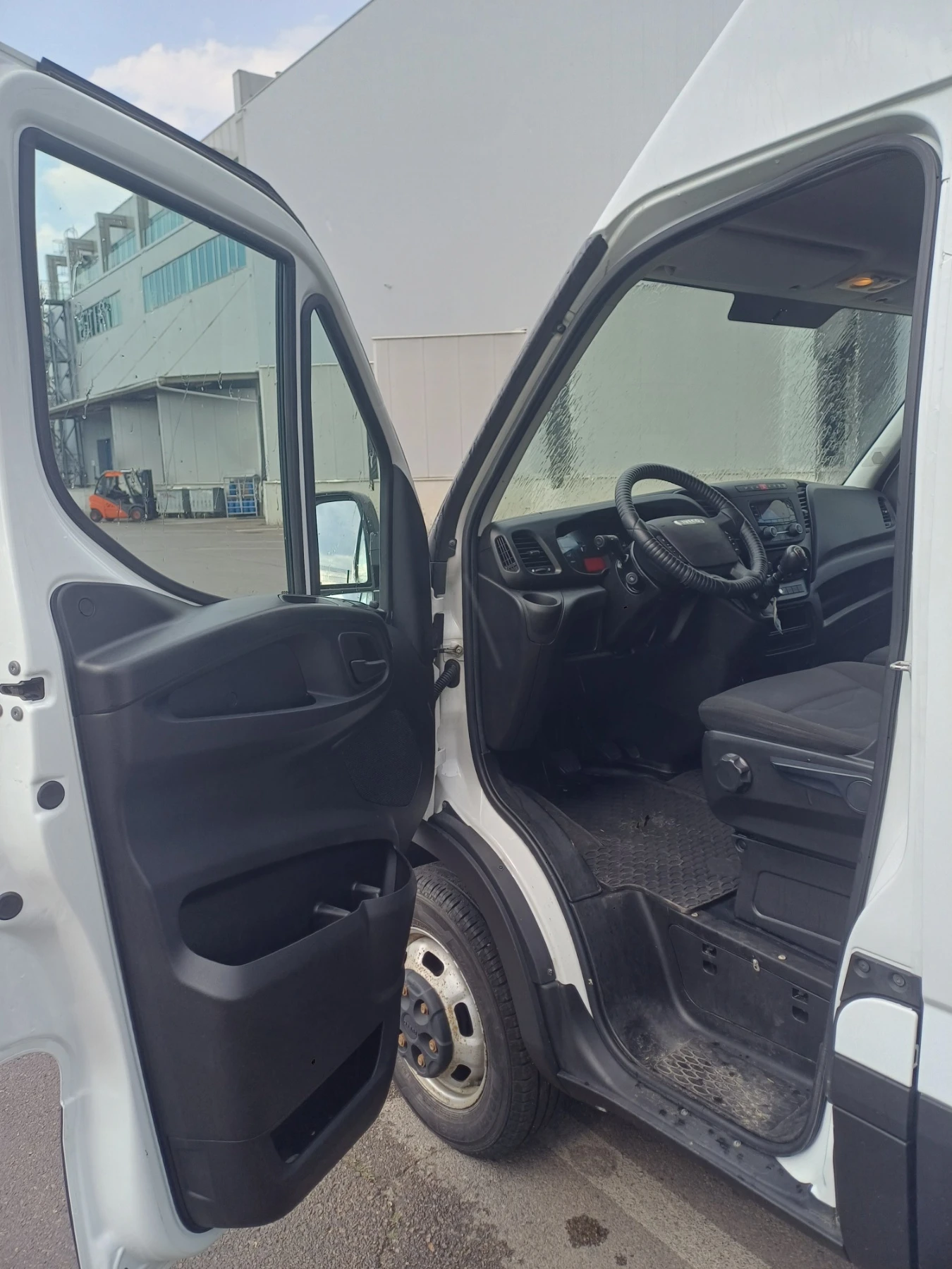Iveco Daily 3.0d, 13.4m3 - изображение 7