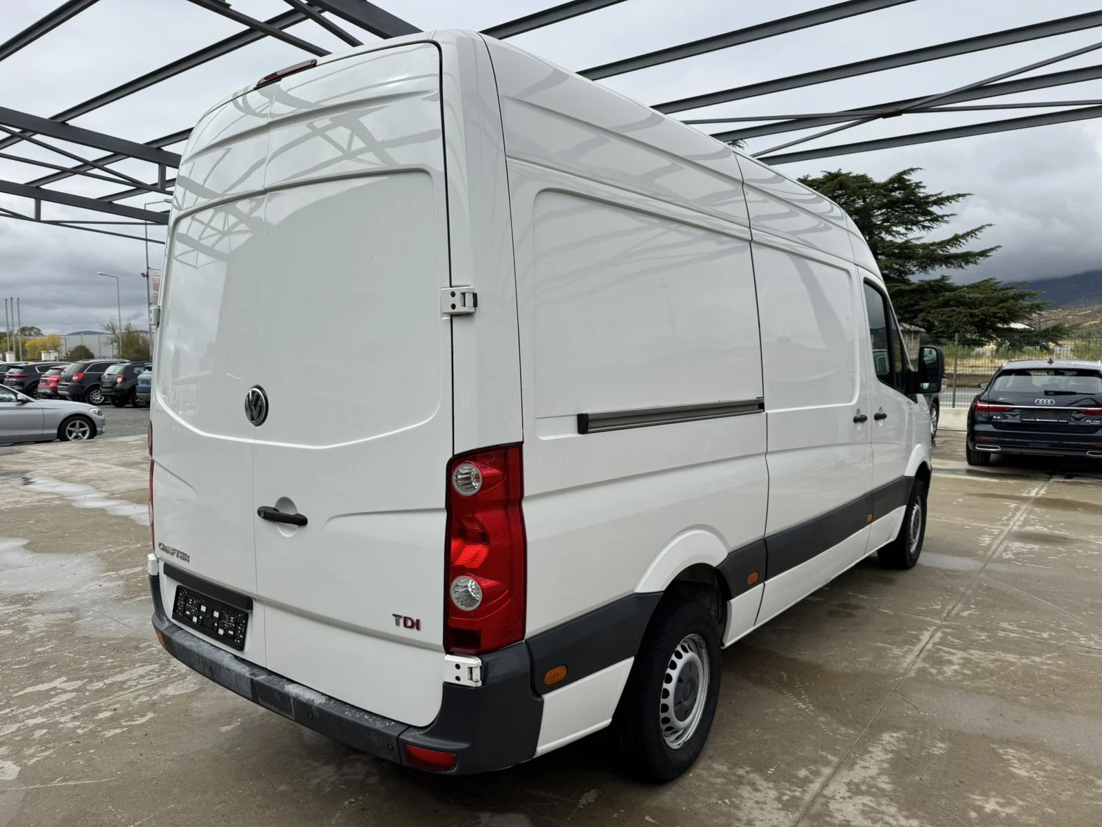VW Crafter 2.0* 136ps* 6ск* НАВИ* КЛИМА* ПАРКТРОНИК - изображение 5