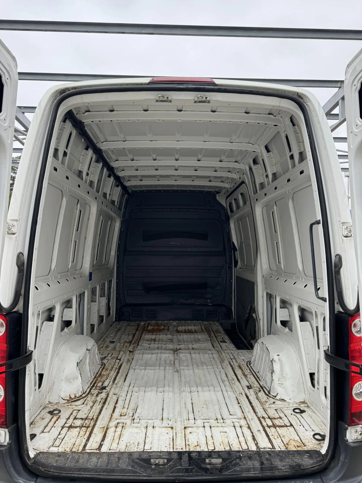 VW Crafter 2.0* 136ps* 6ск* НАВИ* КЛИМА* ПАРКТРОНИК - изображение 9