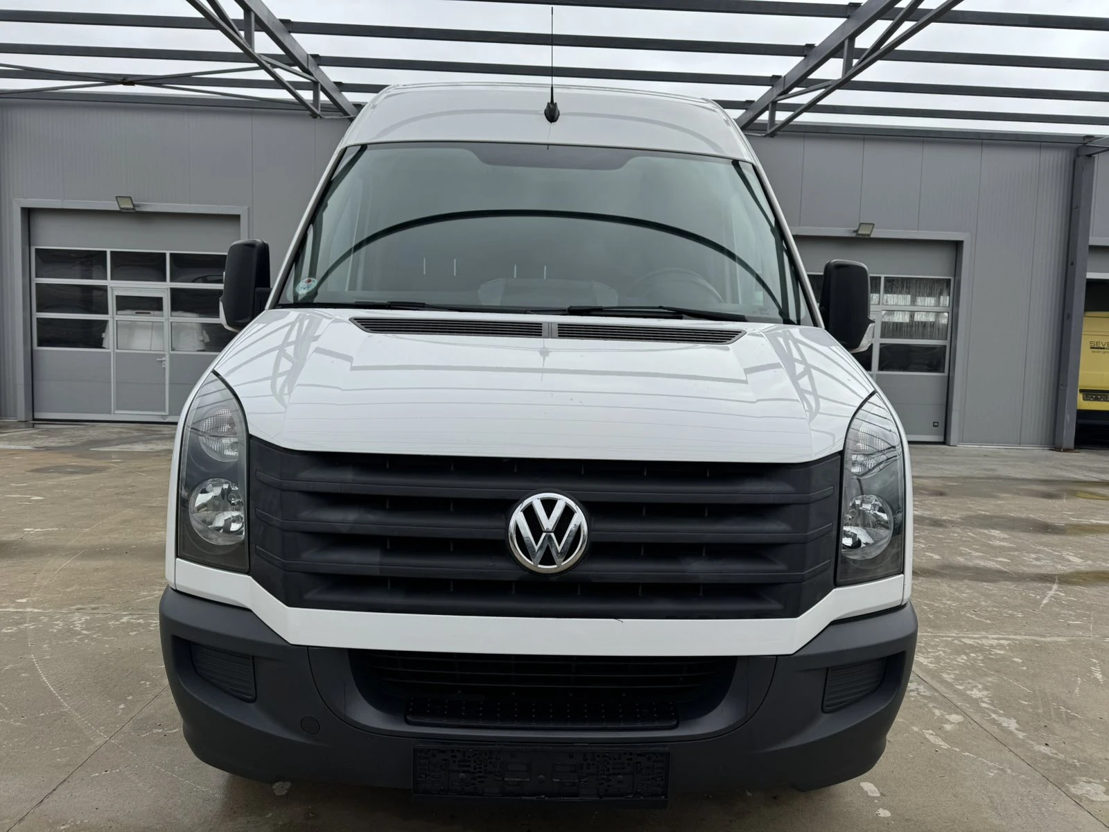 VW Crafter 2.0* 136ps* 6ск* НАВИ* КЛИМА* ПАРКТРОНИК - изображение 8