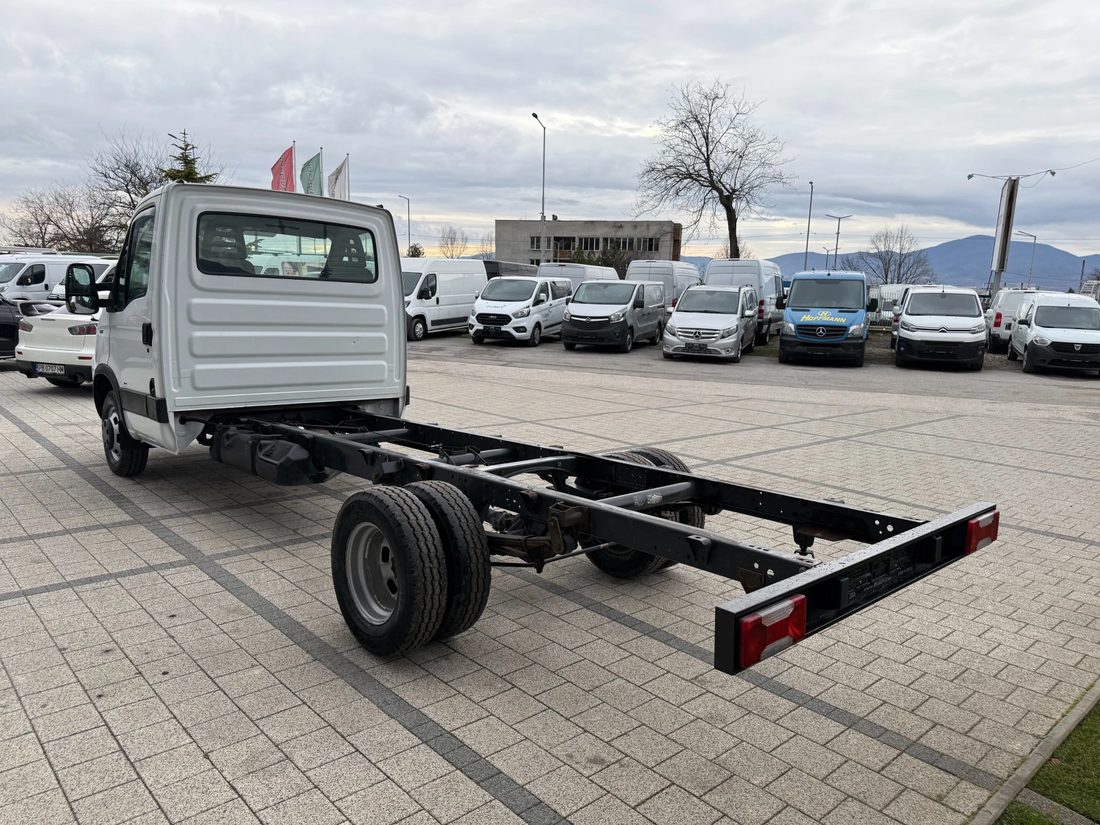 Iveco Daily 40C15 3.0HPI до 3.5т. 4.10м. междуосие  - изображение 6