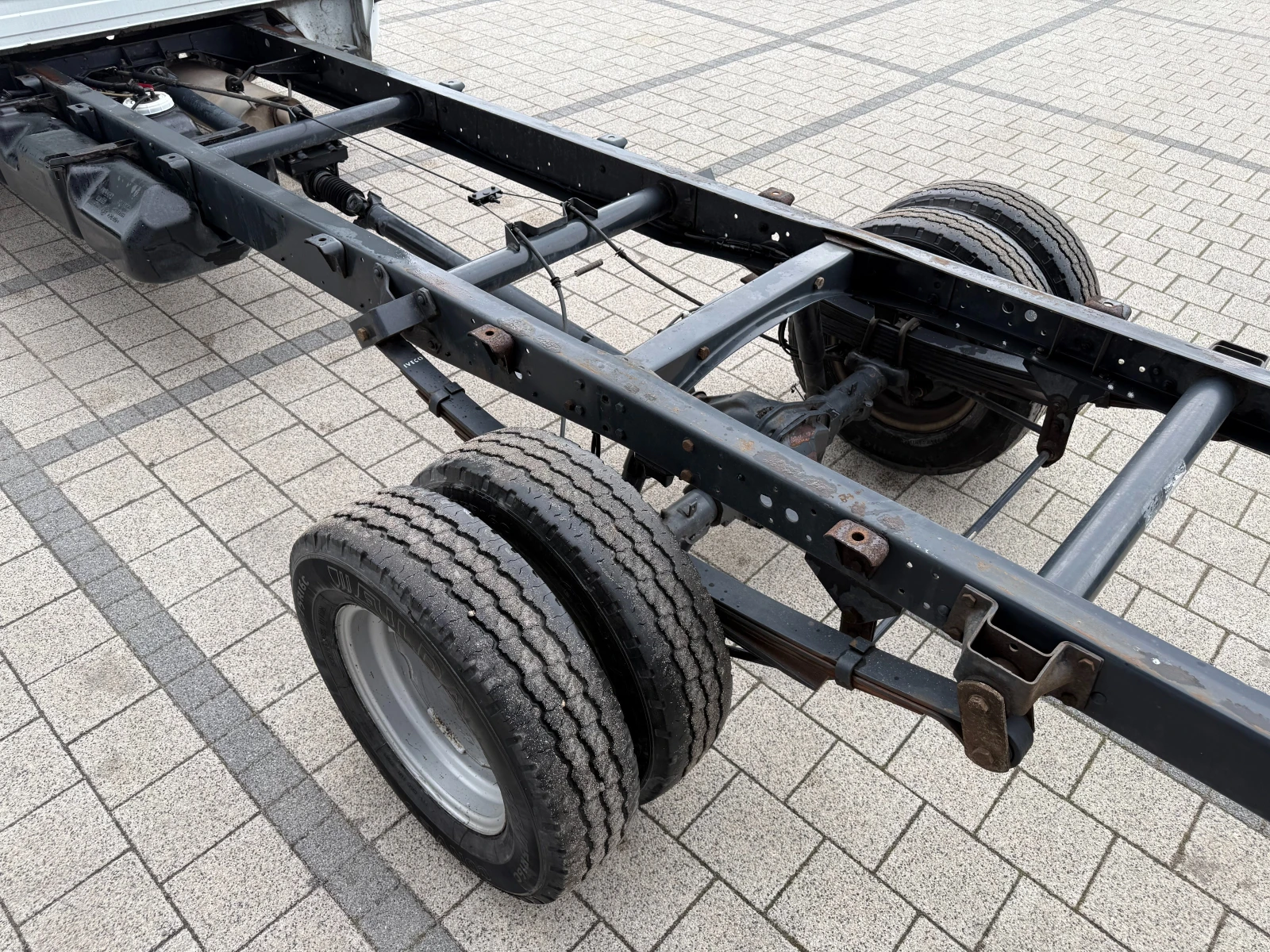 Iveco Daily 40C15 3.0HPI до 3.5т. 4.10м. междуосие  - изображение 5