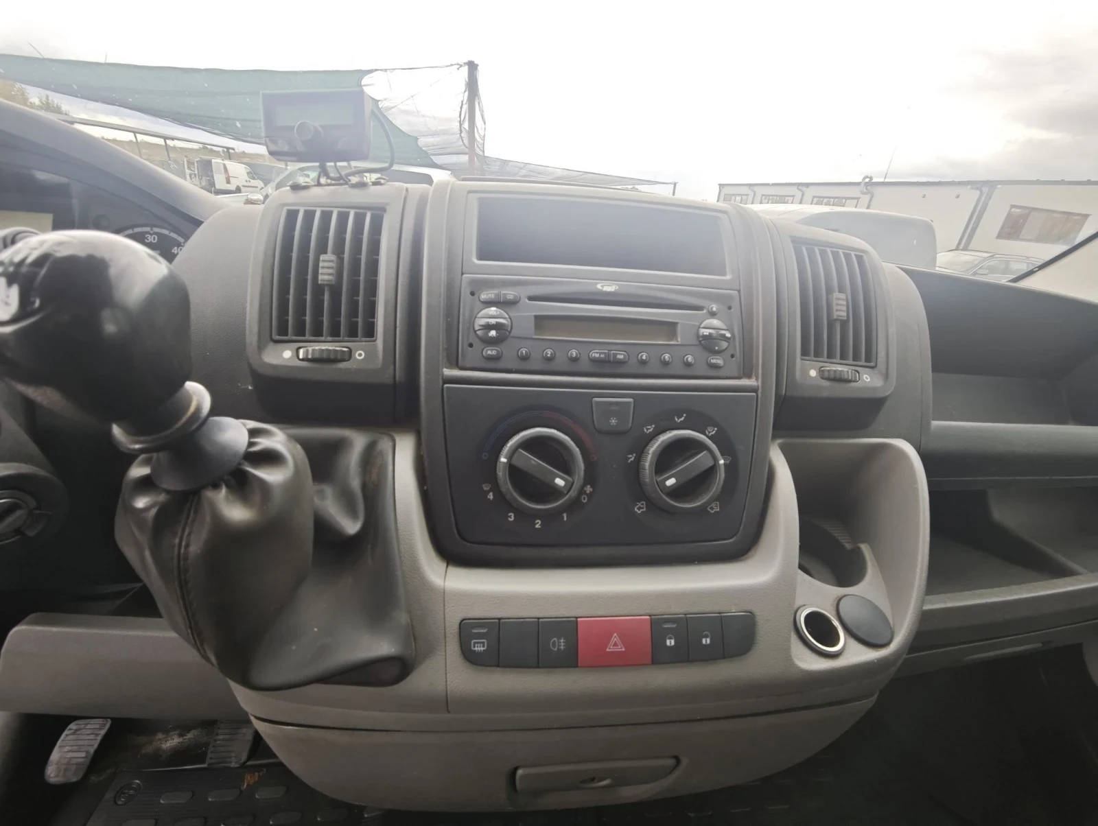 Peugeot Boxer 2.3, снимка 11 - Бусове и автобуси - 56238578