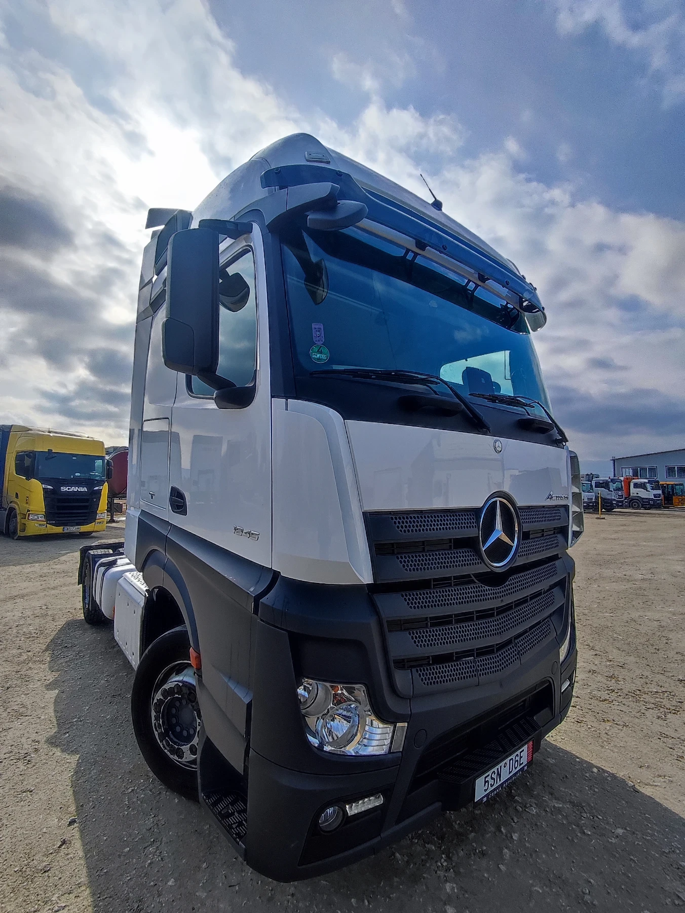 Mercedes-Benz Actros 1845  - изображение 2