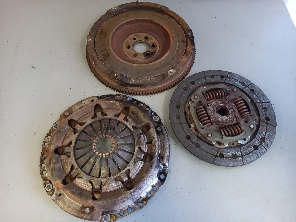     207SW 1.6  | Mobile.bg   1