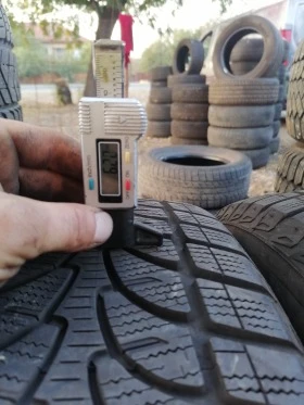 Гуми Зимни 235/60R18, снимка 6