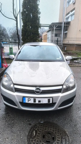 Opel Astra 1.9 CDTI, снимка 1