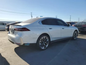 BMW i5 eDrive40 Sedan, снимка 3