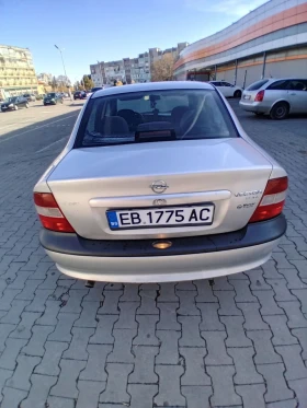 Opel Vectra 1.8i 16v ЗИМНИ ГУМИ ВСИЧКО ПЛАТЕНО , снимка 5