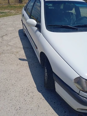 Обява за продажба на Renault Laguna 1.8 ~1 799 лв. - изображение 2