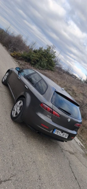 Alfa Romeo 159 sportwagon - 2200 € / 4302.83 лв. - 45887381 14
