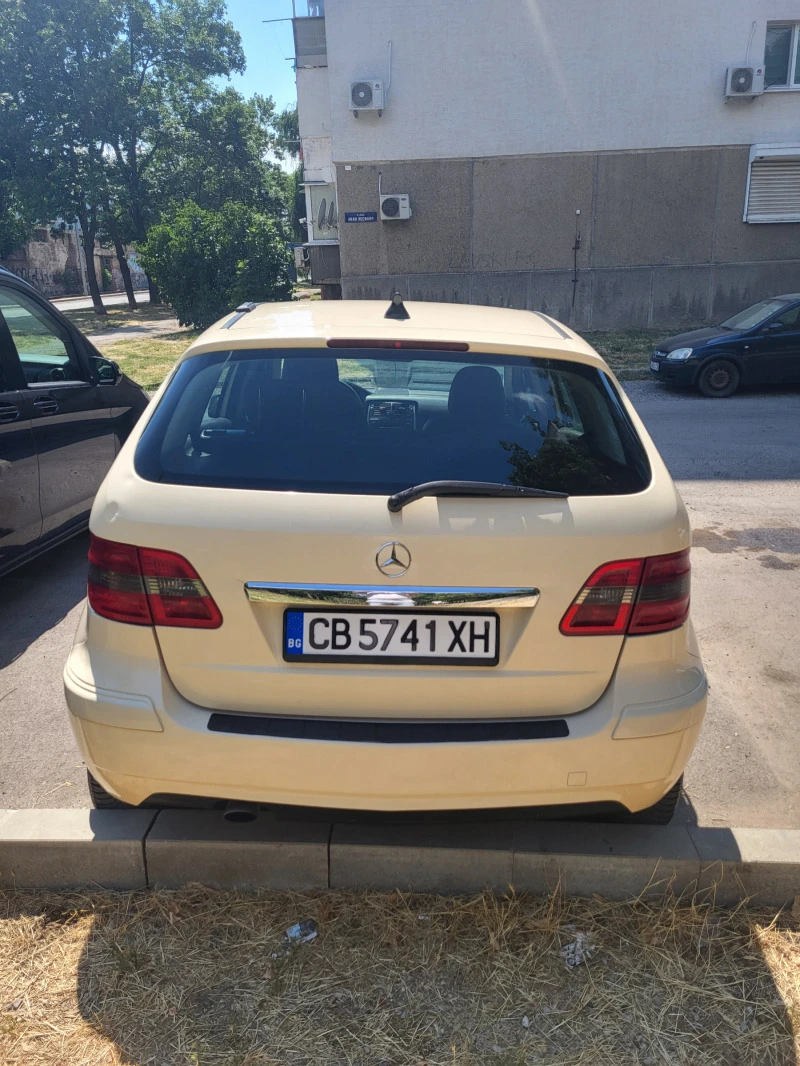 Mercedes-Benz B 180 Фабричен Метан, снимка 3 - Автомобили и джипове - 46634996