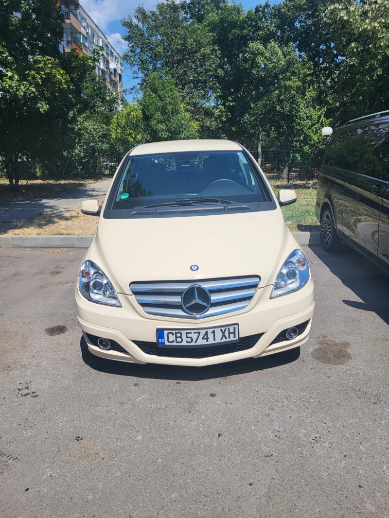 Mercedes-Benz B 180 Фабричен Метан, снимка 1 - Автомобили и джипове - 46634996