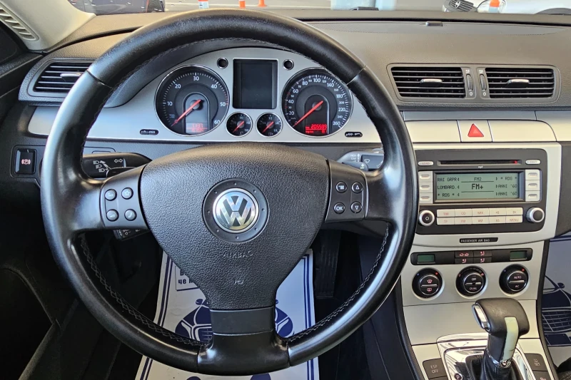 VW Passat 2.0 TDI DSG, снимка 15 - Автомобили и джипове - 47728022