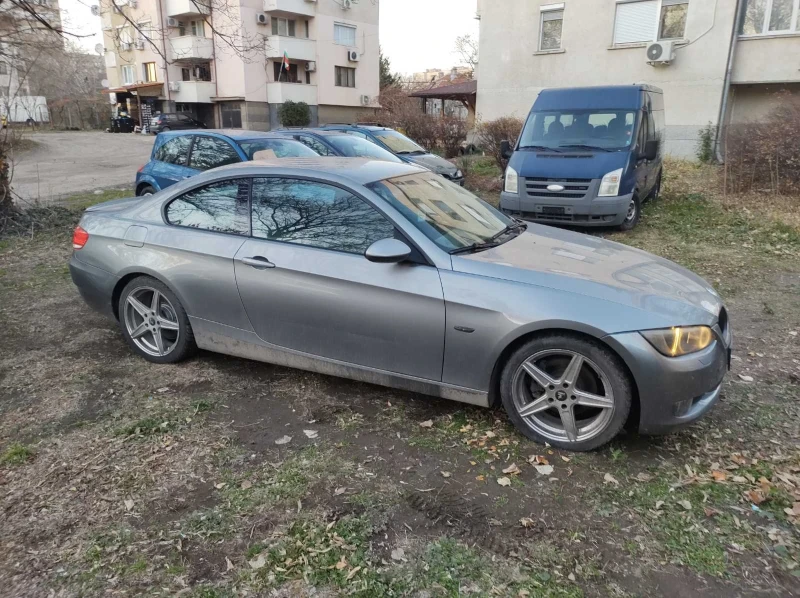 BMW 320, снимка 4 - Автомобили и джипове - 48281825