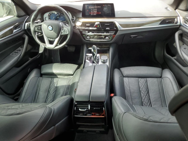 BMW 540 RWD* HARMAN/KARDON* ОБДУХ* МАСАЖ, снимка 7 - Автомобили и джипове - 48294709