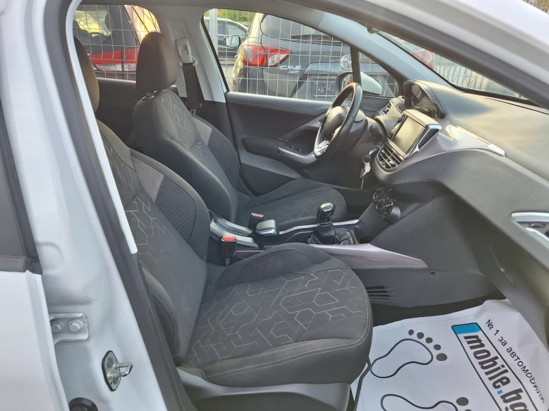 Peugeot 2008 1.2 NAVI, снимка 14 - Автомобили и джипове - 50006655