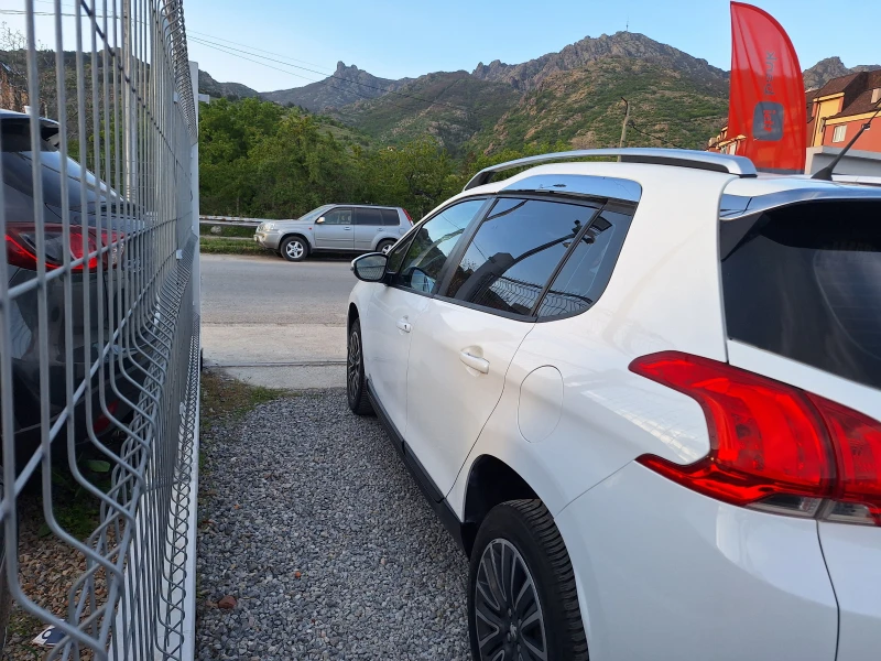 Peugeot 2008 1.2 NAVI, снимка 8 - Автомобили и джипове - 50006655
