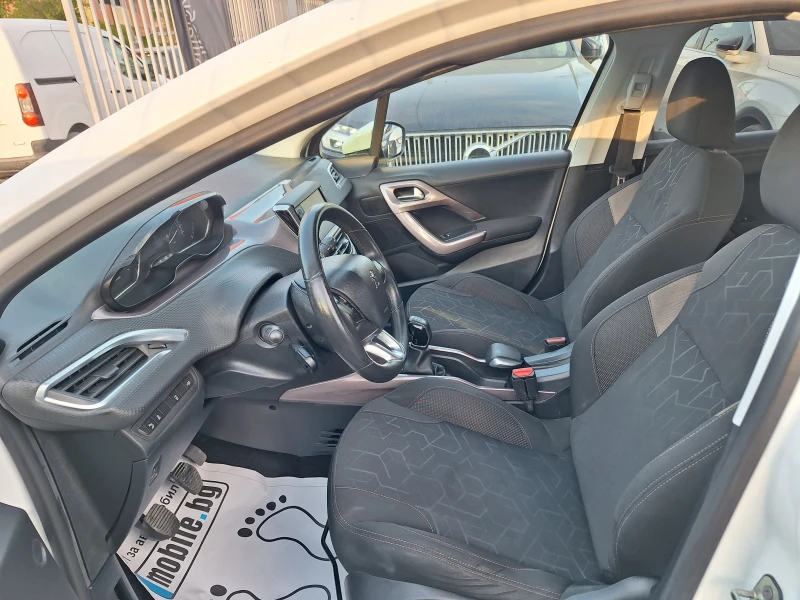 Peugeot 2008 1.2 NAVI, снимка 12 - Автомобили и джипове - 50006655