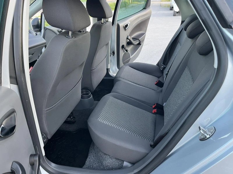 Seat Ibiza 1.2I 75кс. EURO 4 КЛИМАТИК , снимка 9 - Автомобили и джипове - 50112142