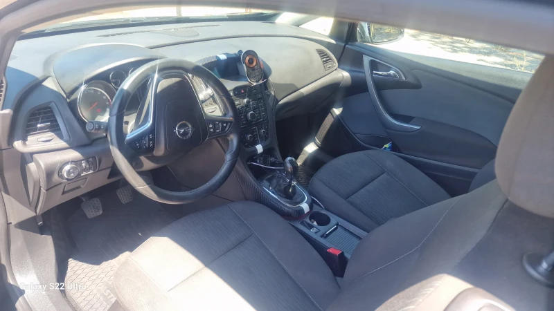 Opel Astra 1.4 Turbo GTC, снимка 4 - Автомобили и джипове - 51072195