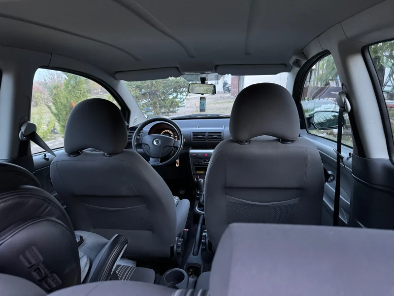 VW Fox, снимка 8 - Автомобили и джипове - 52555618