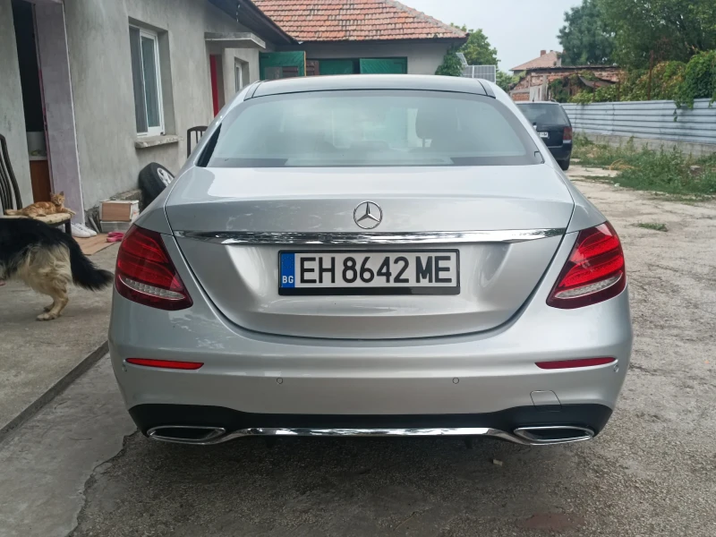 Mercedes-Benz E 200, снимка 3 - Автомобили и джипове - 52342637
