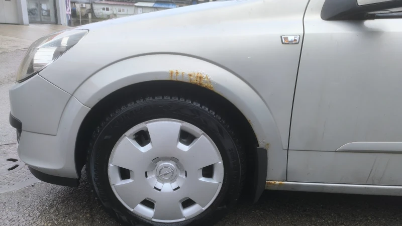 Opel Astra 1.9 CDTI, снимка 5 - Автомобили и джипове - 53285017